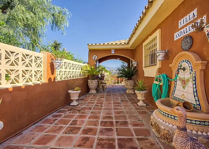 Luxury Andalusian Villa With Panoramic Mediterranean Sea Views & Private Pool & Multi-Level Gardens *