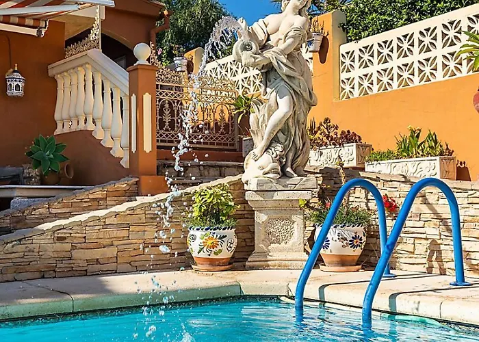 Luxury Andalusian Villa With Panoramic Mediterranean Sea Views & Private Pool & Multi-Level Gardens Villa *